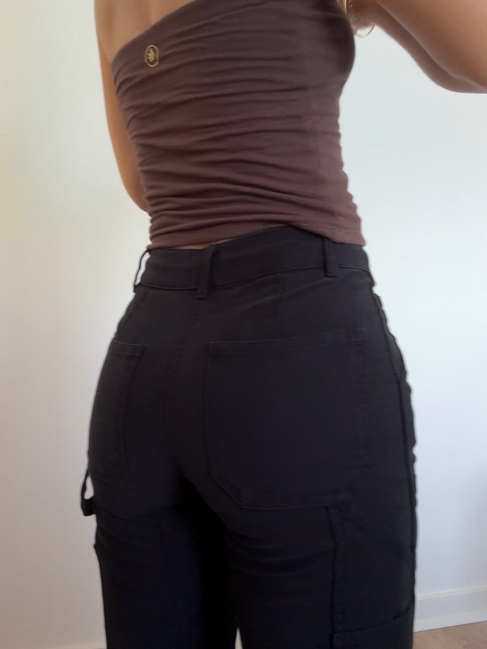 Aritzia Wilfred Women's Cotton Cargo Pants - Picture 3 of 6
